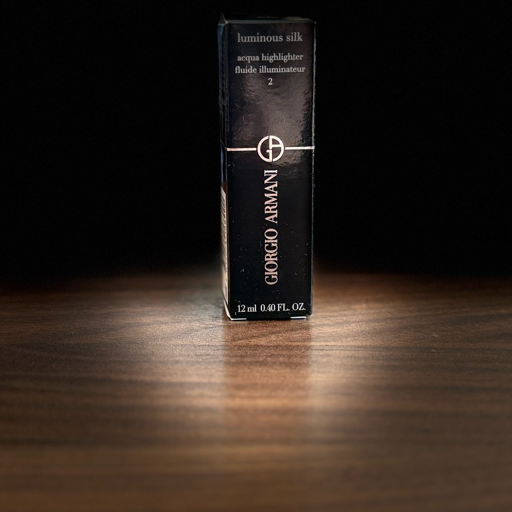 NEW Giorgio Armani Luminous Silk Acqua Highlighter in shade Stellar